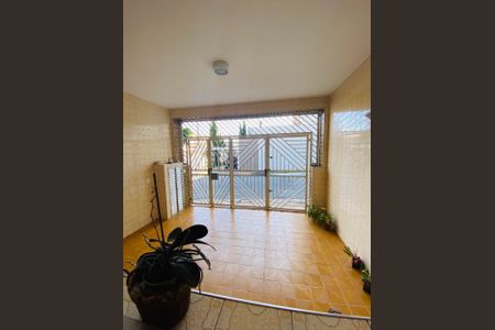 Casa à venda com 150m², 2 quartos e 2 vagasGaragem