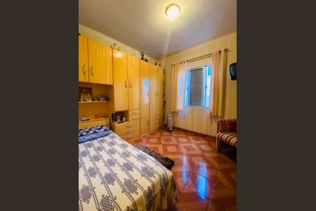 Casa à venda com 150m², 2 quartos e 2 vagasQuarto