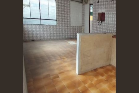 Casa à venda com 98m², 2 quartos e 2 vagasTerraço