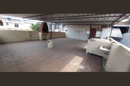 Casa à venda com 98m², 2 quartos e 2 vagasTerraço