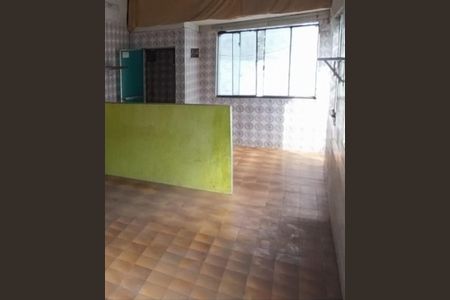 Casa à venda com 98m², 2 quartos e 2 vagasTerraço