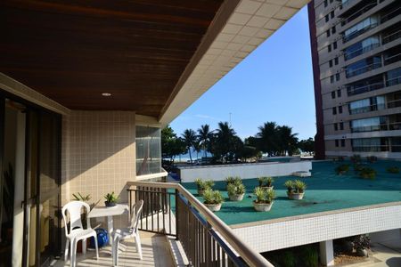 Apartamento à venda com 56m², 1 quarto e 2 vagasVaranda