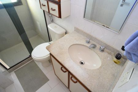 Apartamento à venda com 56m², 1 quarto e 2 vagasBanheiro