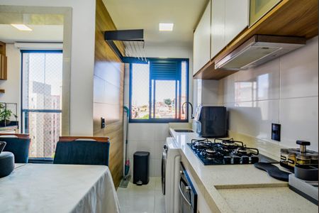 Apartamento à venda com 44m², 2 quartos e 1 vaga Apartamento à venda com 44m², 2 quartos e 1 vagaCozinha e Área de Serviço