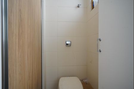 Apartamento à venda com 67m², 2 quartos e 1 vagaBanheiro de serviço