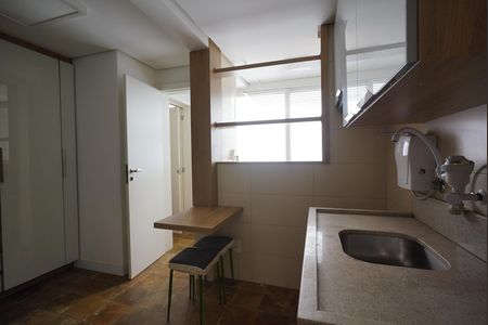 Apartamento à venda com 67m², 2 quartos e 1 vagaCozinha