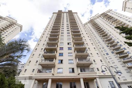 Apartamento à venda com 124m², 3 quartos e 3 vagasFachada