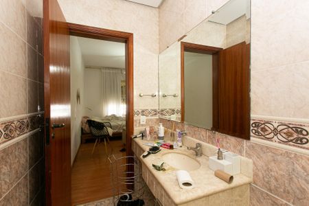 Apartamento à venda com 124m², 3 quartos e 3 vagasBanheiro da Suíte