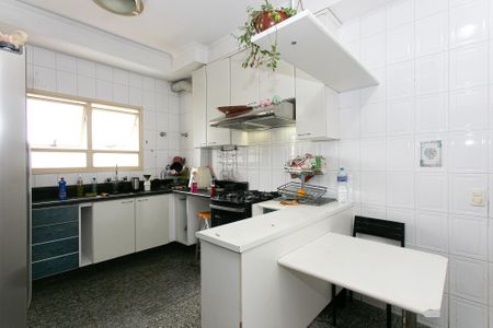 Apartamento à venda com 124m², 3 quartos e 3 vagasCozinha
