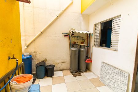 Casa de condomínio à venda com 120m², 3 quartos e 2 vagas Casa de condomínio à venda com 120m², 3 quartos e 2 vagasQuintal