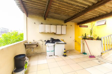 Casa de condomínio à venda com 120m², 3 quartos e 2 vagas Casa de condomínio à venda com 120m², 3 quartos e 2 vagasÁrea de Serviço