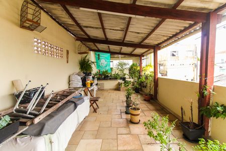 Casa de condomínio à venda com 120m², 3 quartos e 2 vagas Casa de condomínio à venda com 120m², 3 quartos e 2 vagasTerraço