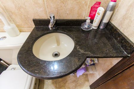 Casa de condomínio à venda com 120m², 3 quartos e 2 vagas Casa de condomínio à venda com 120m², 3 quartos e 2 vagasBanheiro