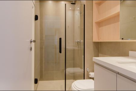 Banheiro de kitnet/studio para alugar com 1 quarto, 26m² em Vila Mariana, São Paulo