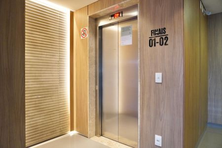 Apartamento para alugar com 65m², 2 quartos e 2 vagasHall de entrada - Elevador