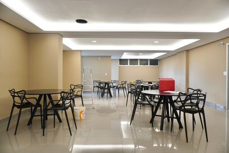 Apartamento para alugar com 65m², 2 quartos e 2 vagasÁrea comum - Salão de festas