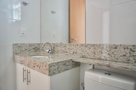 Apartamento para alugar com 65m², 2 quartos e 2 vagasBanheiro Social