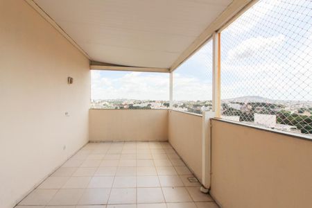 Apartamento à venda com 101m², 2 quartos e 2 vagasCobertura