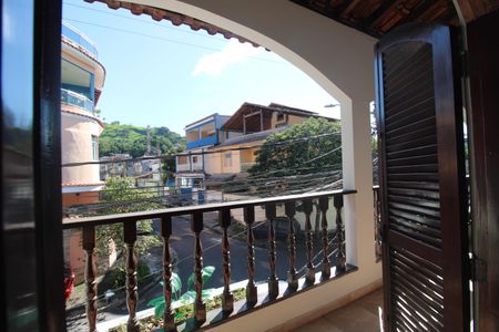 Casa de condomínio à venda com 162m², 3 quartos e 3 vagasSuíte - Varanda que se comunica com o quarto 1
