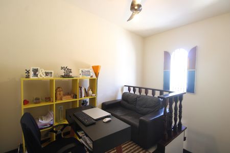Casa de condomínio à venda com 162m², 3 quartos e 3 vagasHall
