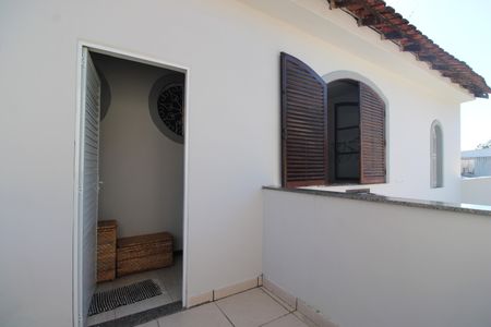 Casa de condomínio à venda com 162m², 3 quartos e 3 vagasÁrea de serviço