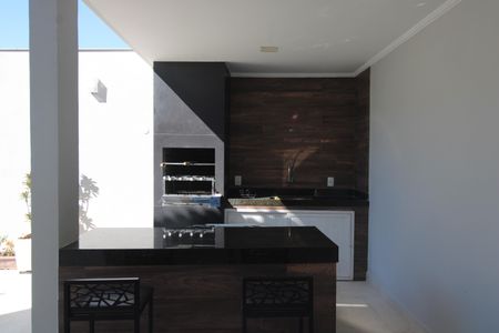 Casa de condomínio à venda com 162m², 3 quartos e 3 vagasChurrasqueira