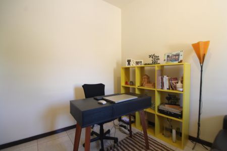Casa de condomínio à venda com 162m², 3 quartos e 3 vagasHall