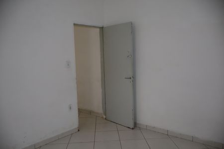 Quarto 1 de casa para alugar com 2 quartos, 60m² em Vila Portuguesa, São Paulo