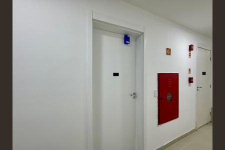 Studio à venda com 23m², 1 quarto e sem vaga Studio à venda com 23m², 1 quarto e sem vagaHall Apartamento
