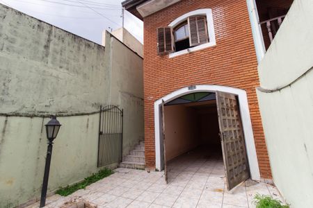 Casa à venda com 160m², 4 quartos e 3 vagasFachada
