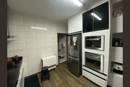 Casa à venda com 140m², 3 quartos e 2 vagasCozinha