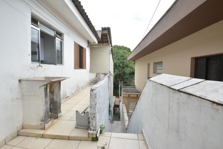 Casa para alugar com 25m², 1 quarto e sem vaga