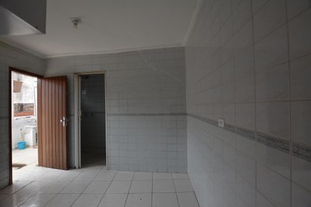 Casa para alugar com 25m², 1 quarto e sem vaga