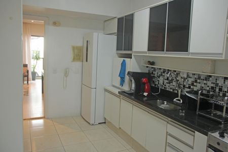 Apartamento para alugar com 166m², 2 quartos e 1 vaga Apartamento para alugar com 166m², 2 quartos e 1 vagaCozinha e Área de Serviço