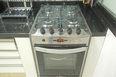 Apartamento para alugar com 166m², 2 quartos e 1 vaga Apartamento para alugar com 166m², 2 quartos e 1 vagaCozinha e Área de Serviço