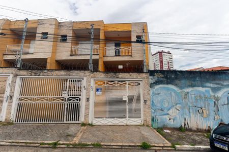 Casa para alugar com 150m², 3 quartos e 4 vagas Casa para alugar com 150m², 3 quartos e 4 vagasFachada