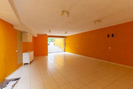 Casa para alugar com 150m², 3 quartos e 4 vagas Casa para alugar com 150m², 3 quartos e 4 vagasGaragem