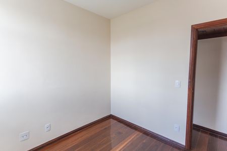 Apartamento à venda com 92m², 3 quartos e 2 vagasQuarto 3