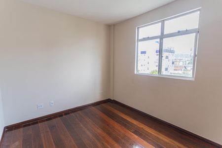 Apartamento à venda com 92m², 3 quartos e 2 vagasSuíte