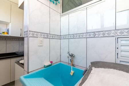 Apartamento para alugar com 60m², 2 quartos e 1 vagaÁrea de Serviço