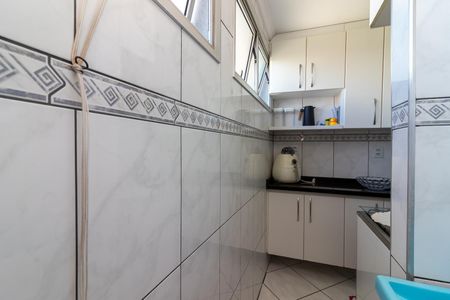 Apartamento para alugar com 60m², 2 quartos e 1 vagaÁrea de Serviço