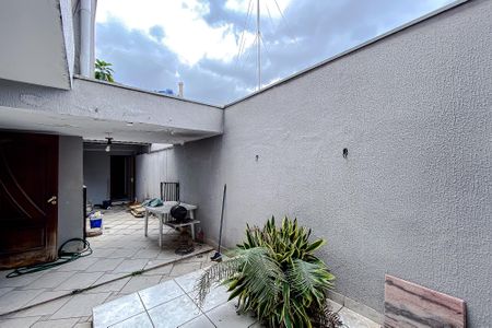 Casa à venda com 132m², 3 quartos e 2 vagasÁrea externa