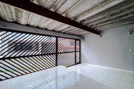 Casa à venda com 132m², 3 quartos e 2 vagasGaragem