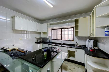 Casa à venda com 132m², 3 quartos e 2 vagasCozinha