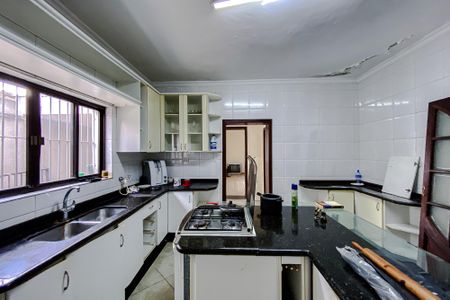 Casa à venda com 132m², 3 quartos e 2 vagasCozinha