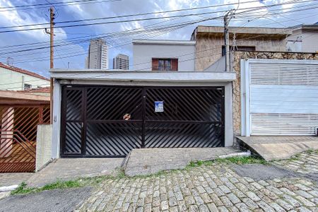 Casa à venda com 132m², 3 quartos e 2 vagasFachada - Plaquinha