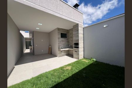 Casa à venda com 89m², 3 quartos e 1 vagaQuintal