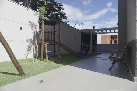 Apartamento para alugar com 34m², 2 quartos e sem vagaÁrea comum - Playground