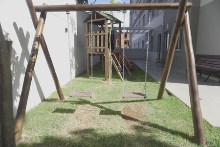 Apartamento para alugar com 34m², 2 quartos e sem vagaÁrea comum - Playground