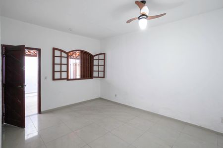 Sala de casa para alugar com 3 quartos, 120m² em Parque Xangri-lá, Contagem
